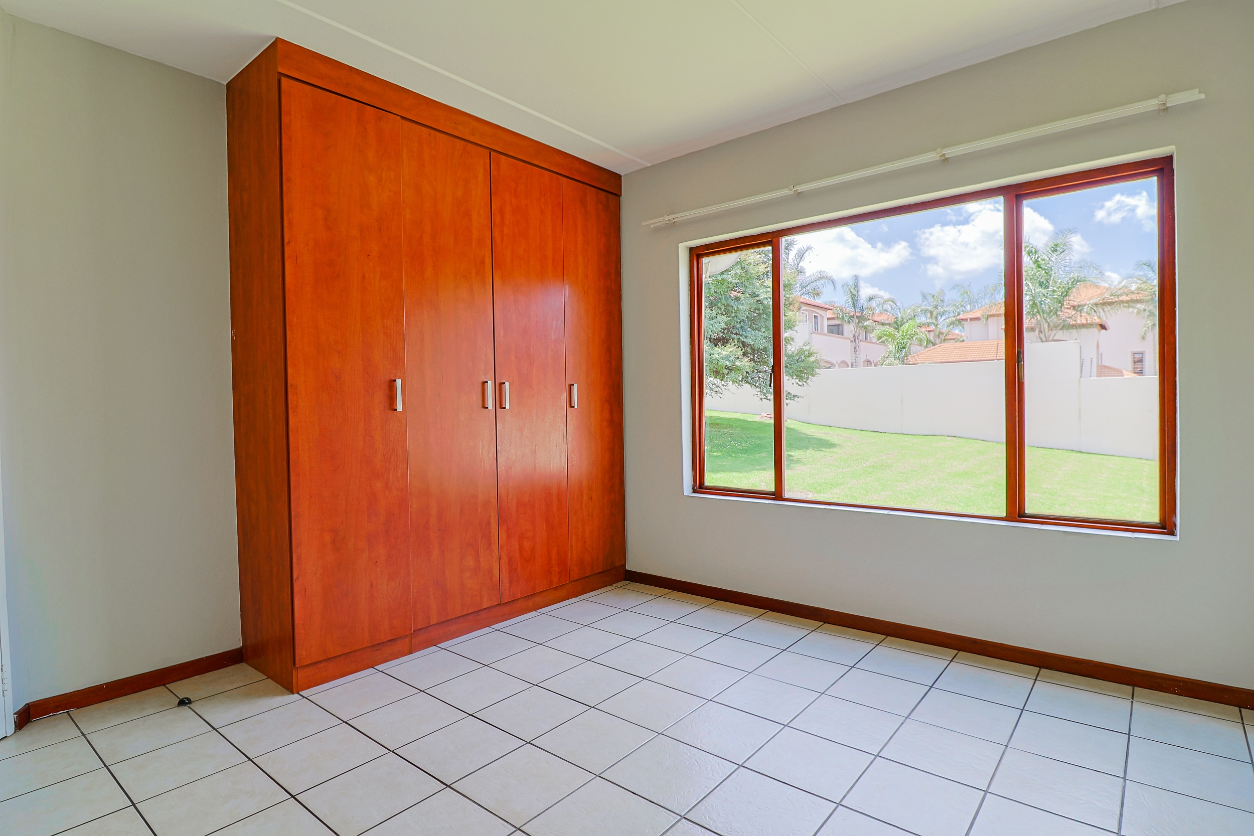 2 Bedroom Property for Sale in Glenvista Gauteng