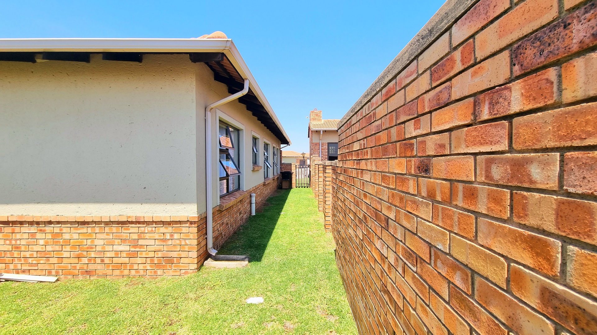 3 Bedroom Property for Sale in Noordwyk Gauteng