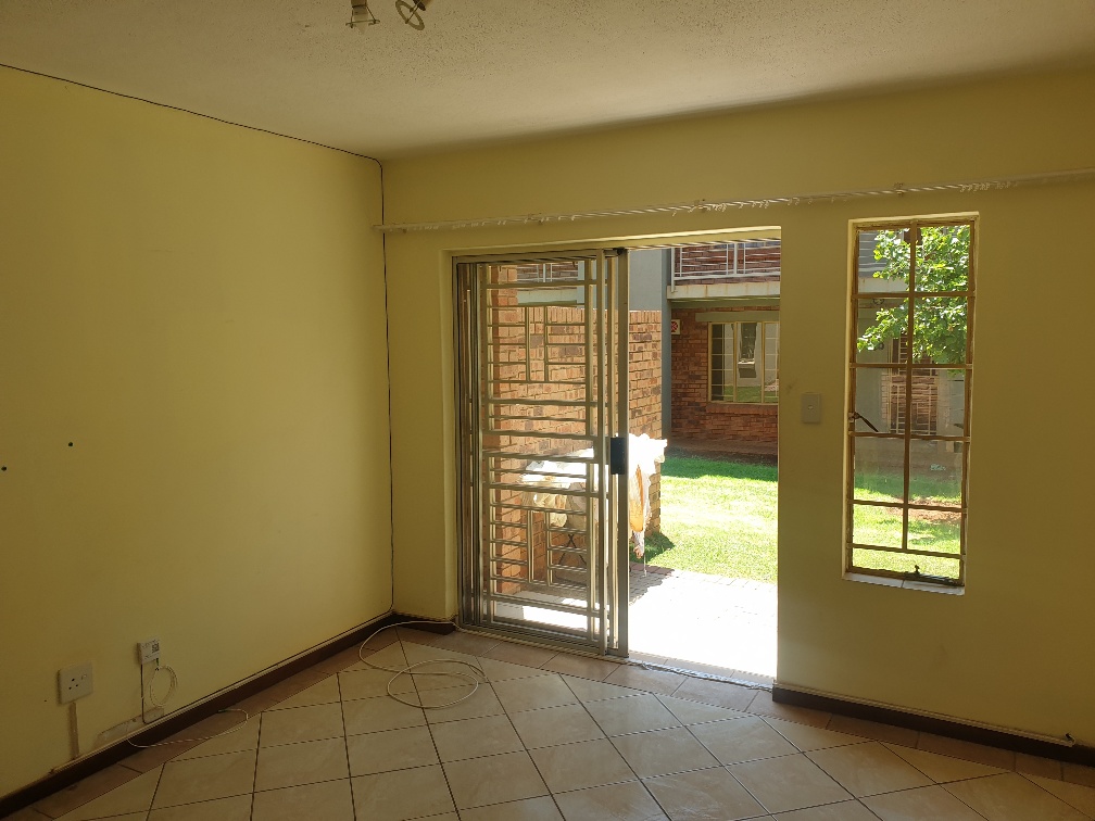 To Let 2 Bedroom Property for Rent in The Orchards Gauteng