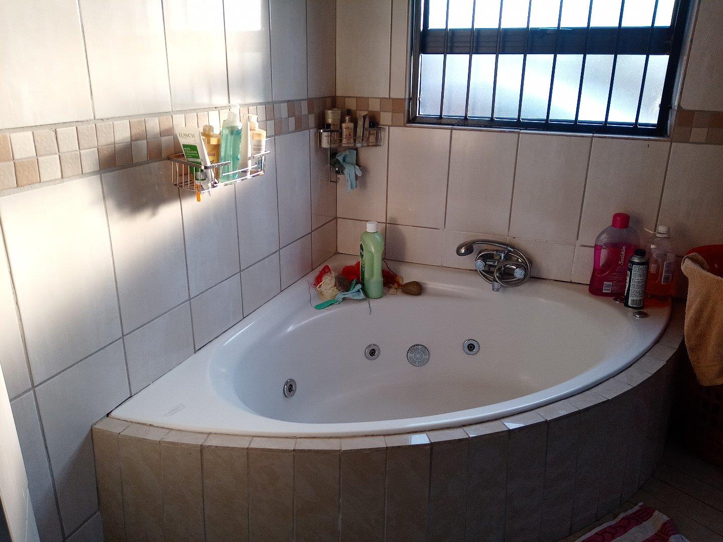 3 Bedroom Property for Sale in Soshanguve HH Gauteng