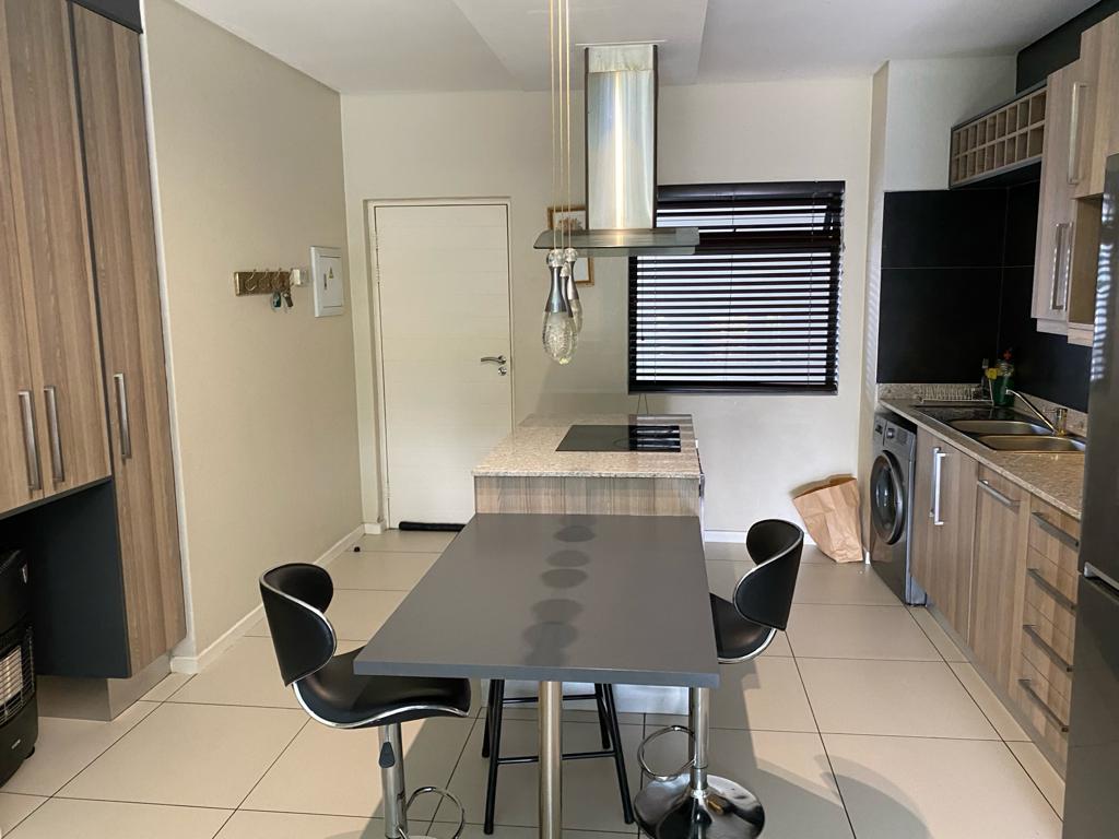 2 Bedroom Property for Sale in Sandton Central Gauteng