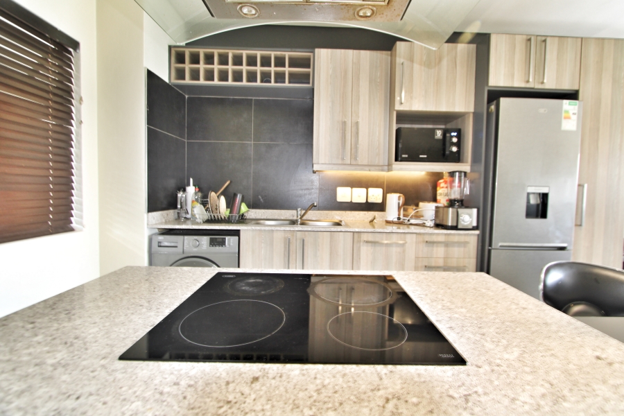 2 Bedroom Property for Sale in Sandton Central Gauteng