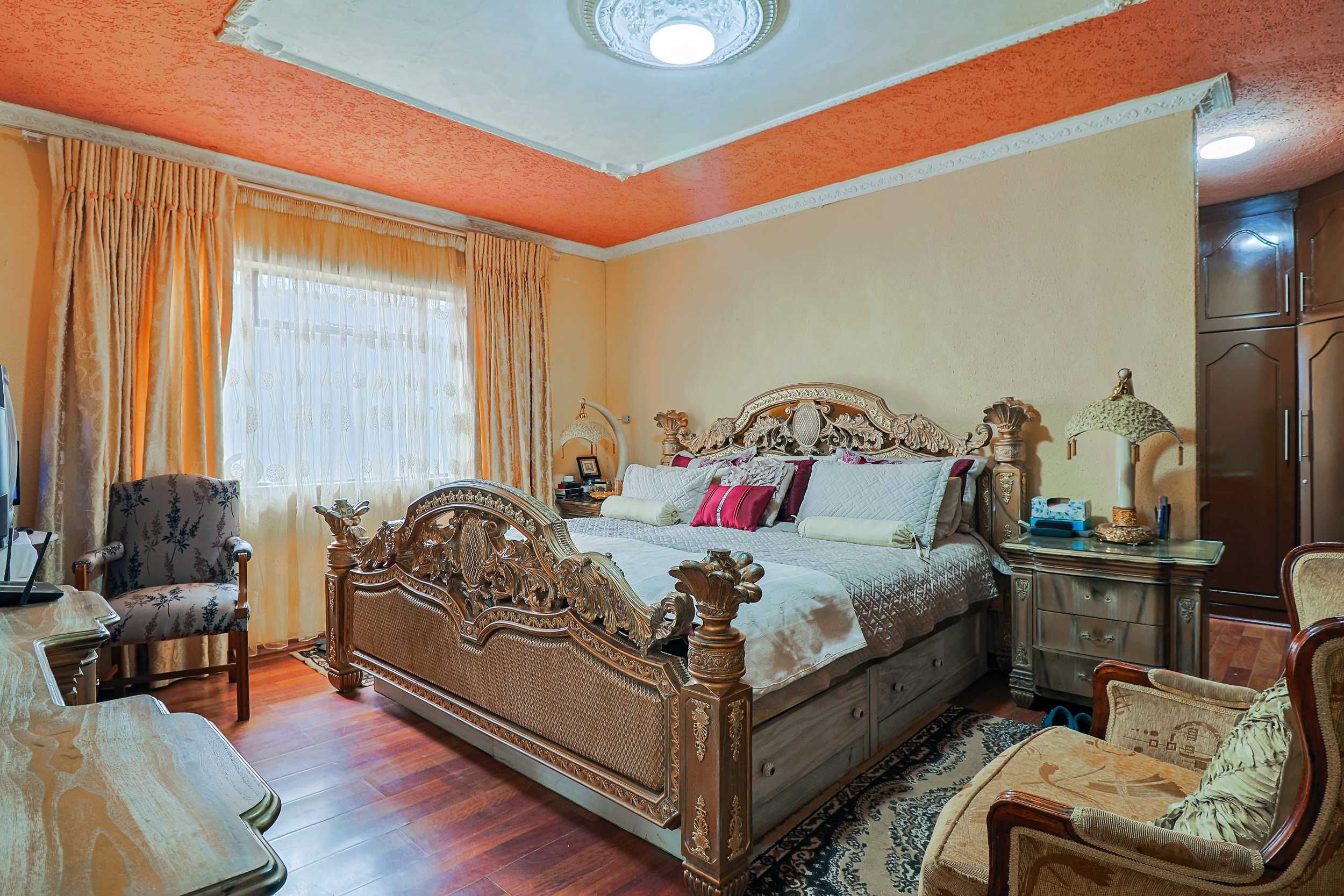 7 Bedroom Property for Sale in Zakariyya Park Gauteng