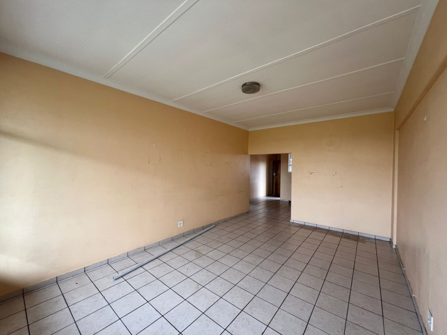 To Let 2 Bedroom Property for Rent in Castleview Gauteng