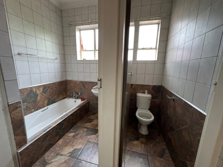 To Let 2 Bedroom Property for Rent in Castleview Gauteng