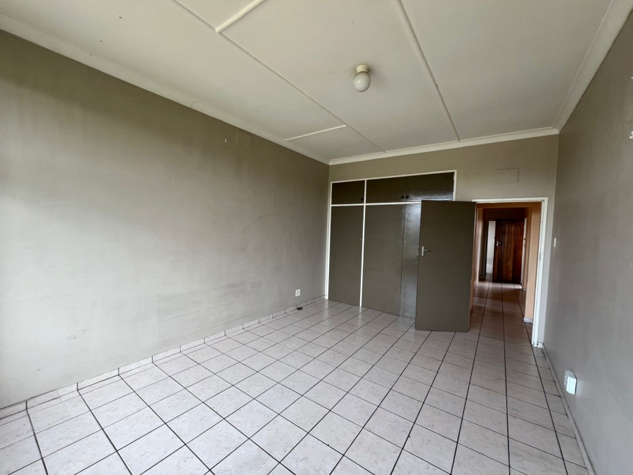 To Let 2 Bedroom Property for Rent in Castleview Gauteng