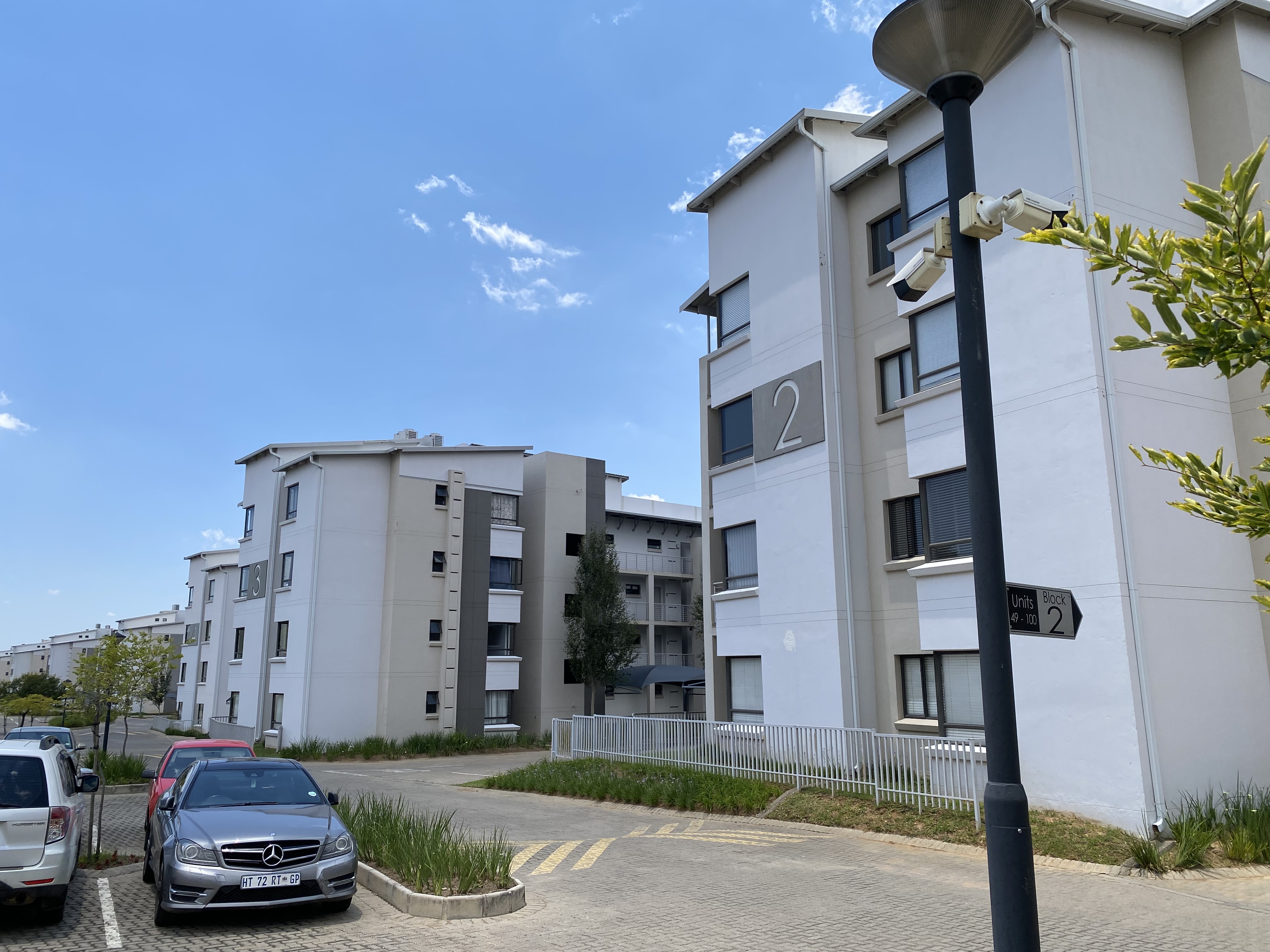 2 Bedroom Property for Sale in Broadacres Gauteng