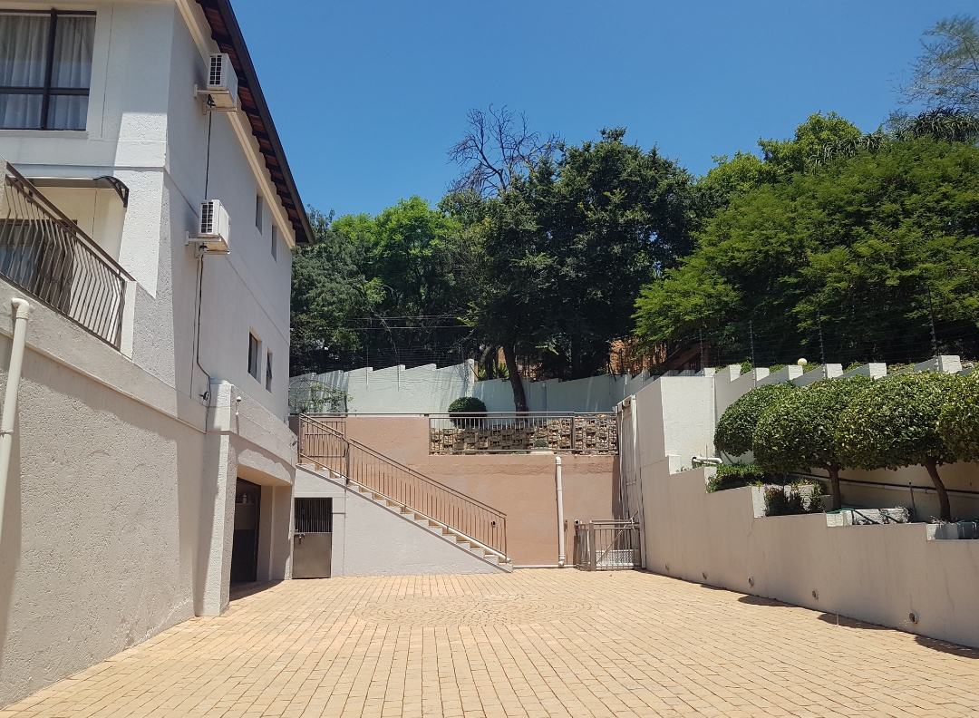 5 Bedroom Property for Sale in Montana Park Gauteng