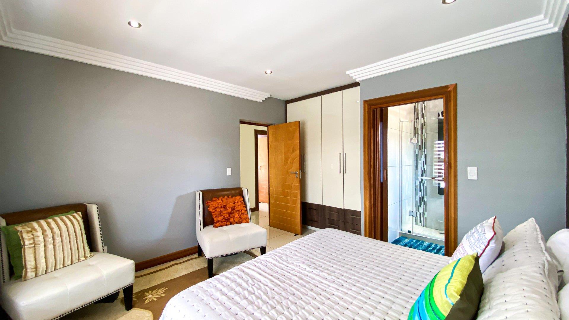 6 Bedroom Property for Sale in Eye of Africa Gauteng
