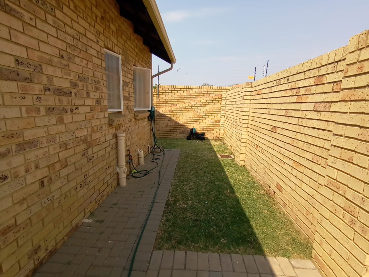 2 Bedroom Property for Sale in The Reeds Gauteng