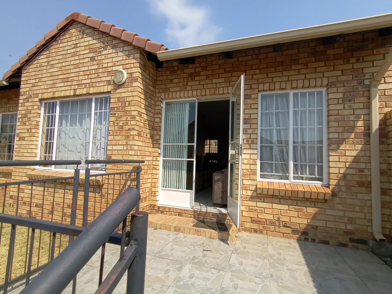 2 Bedroom Property for Sale in The Reeds Gauteng