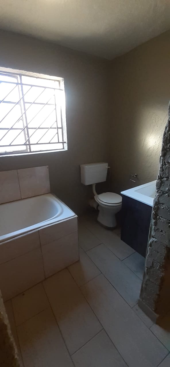 To Let 7 Bedroom Property for Rent in Norkem Park Gauteng