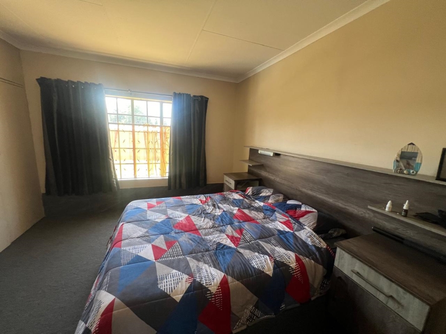 2 Bedroom Property for Sale in Meyerton Central Gauteng