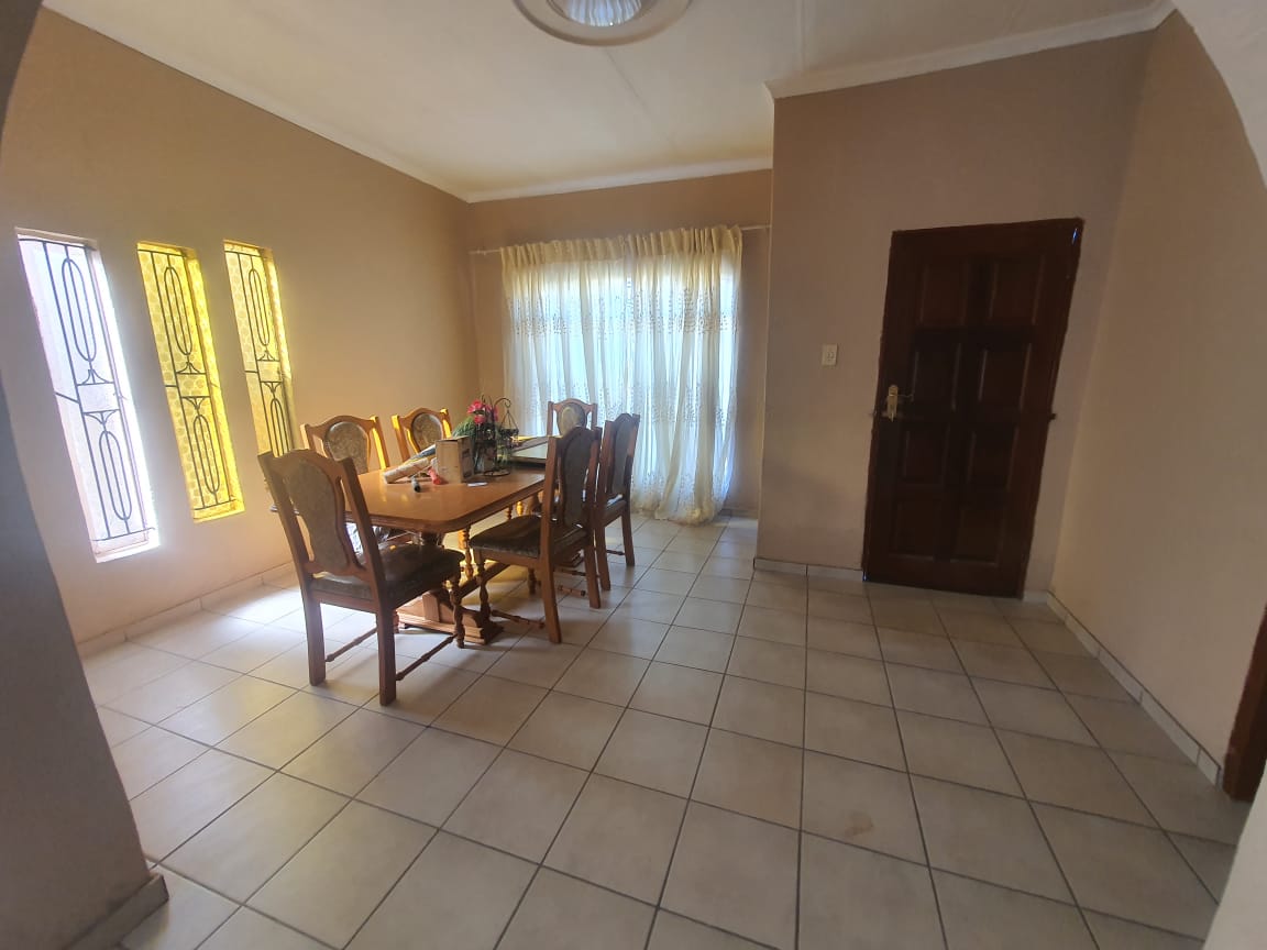To Let 2 Bedroom Property for Rent in Endulweni Gauteng