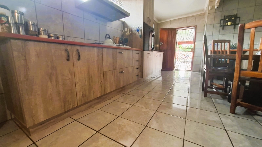 5 Bedroom Property for Sale in Meyerton Central Gauteng