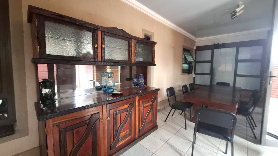 5 Bedroom Property for Sale in Meyerton Central Gauteng