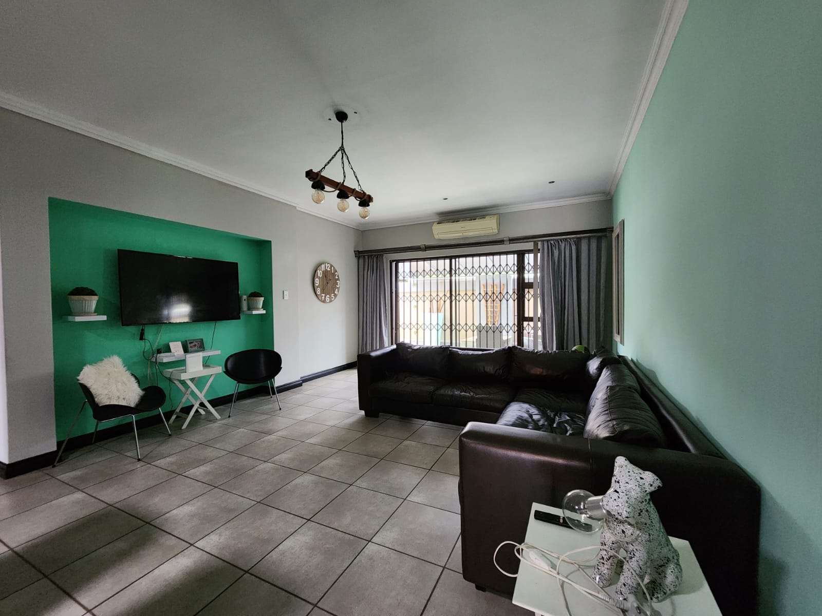 2 Bedroom Property for Sale in Three Rivers Proper Gauteng