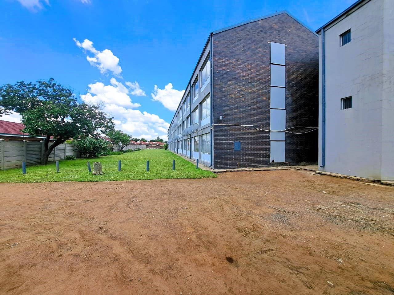 2 Bedroom Property for Sale in Three Rivers Gauteng