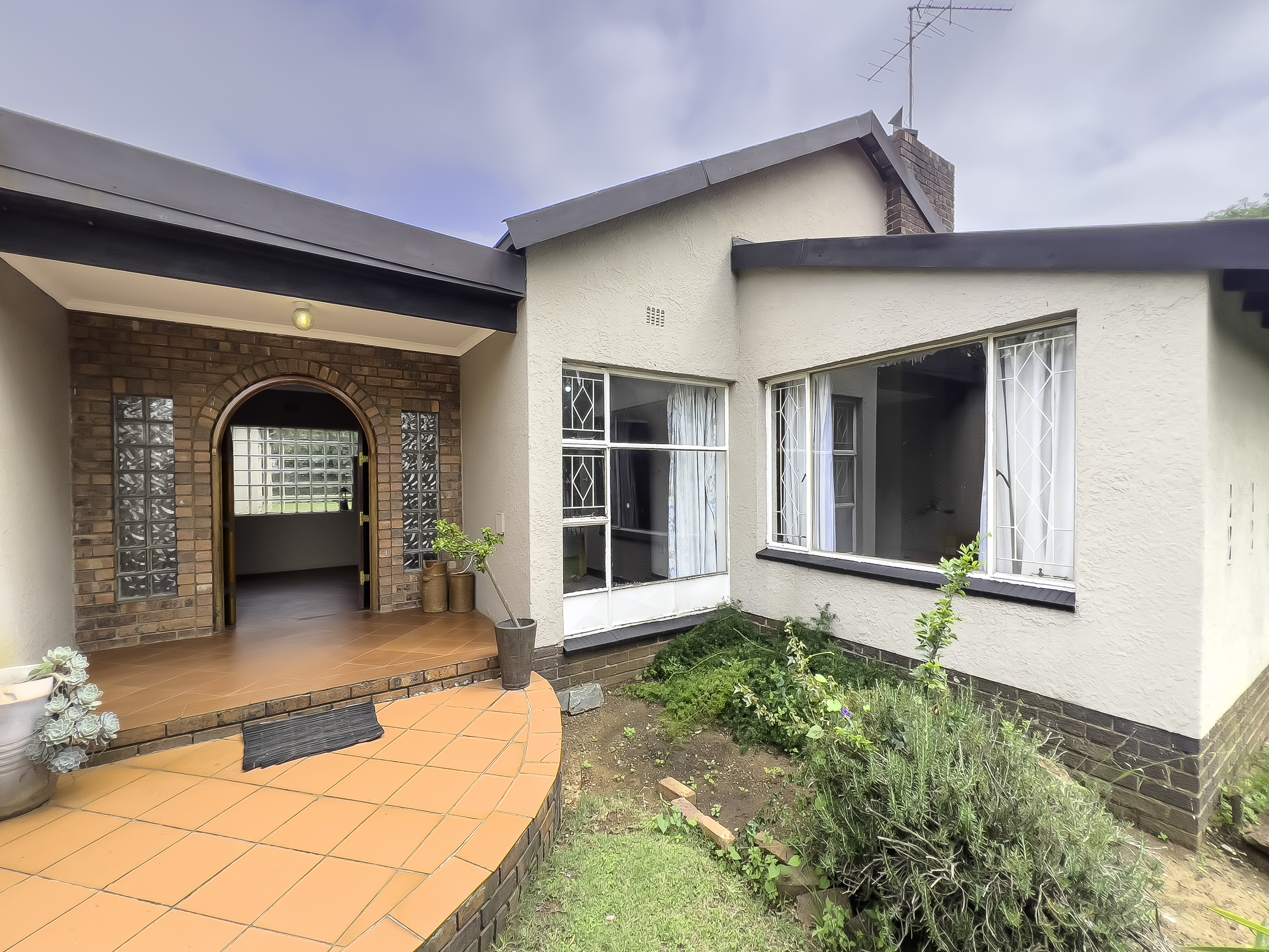 4 Bedroom Property for Sale in Nimrod Park Gauteng