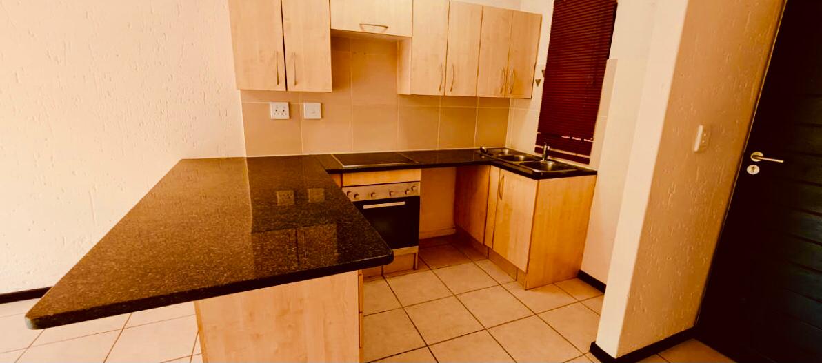 1 Bedroom Property for Sale in Jackal Creek Golf Estate Gauteng