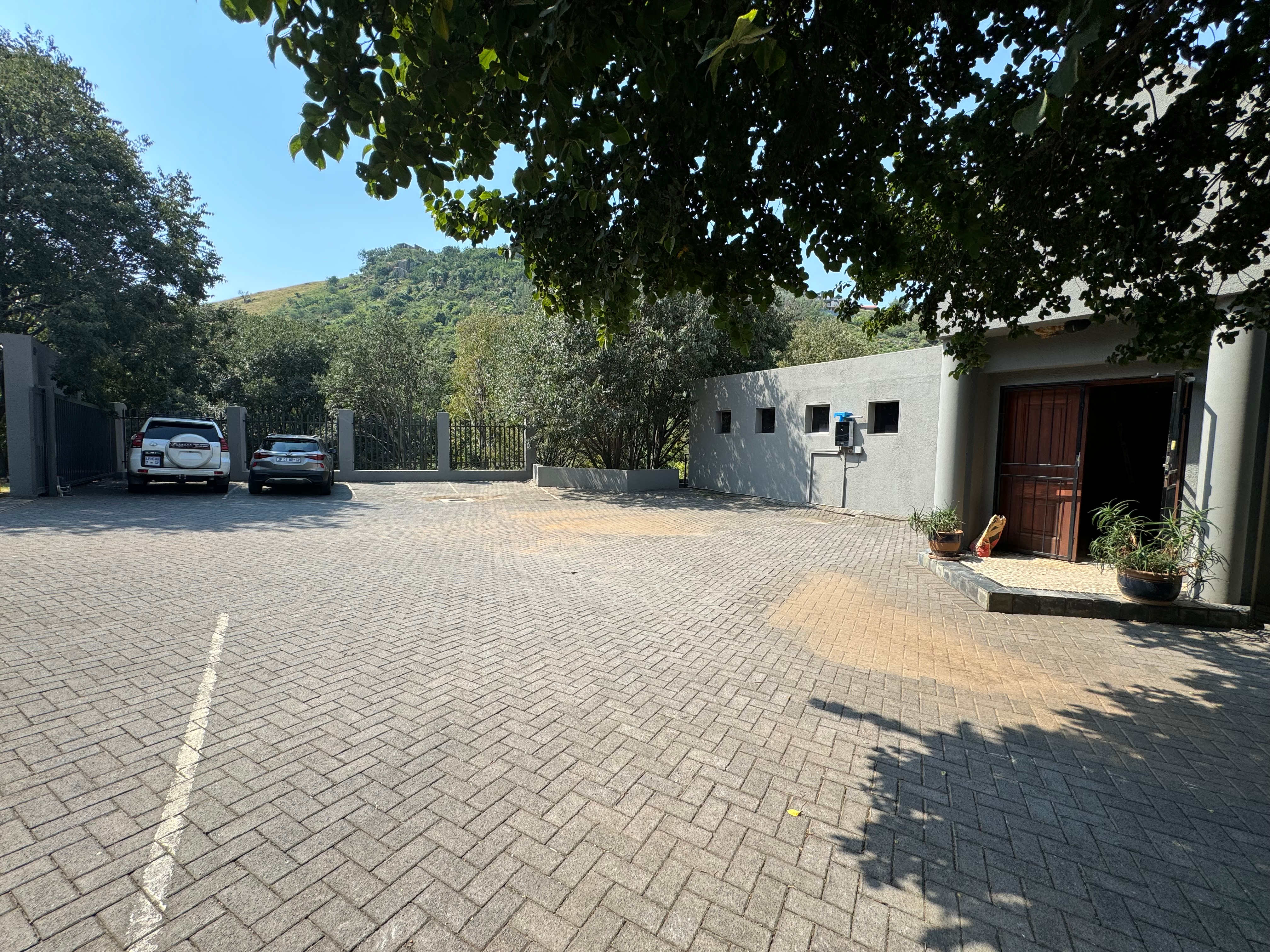 Commercial Property for Sale in Glenvista Gauteng