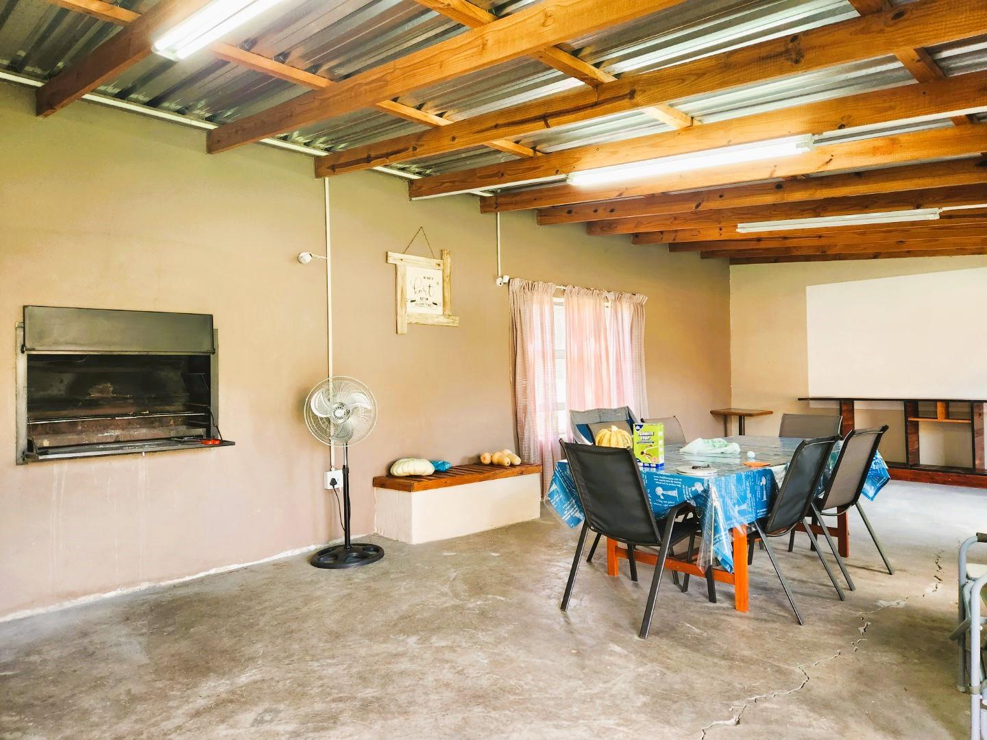 4 Bedroom Property for Sale in Unitas Park Gauteng
