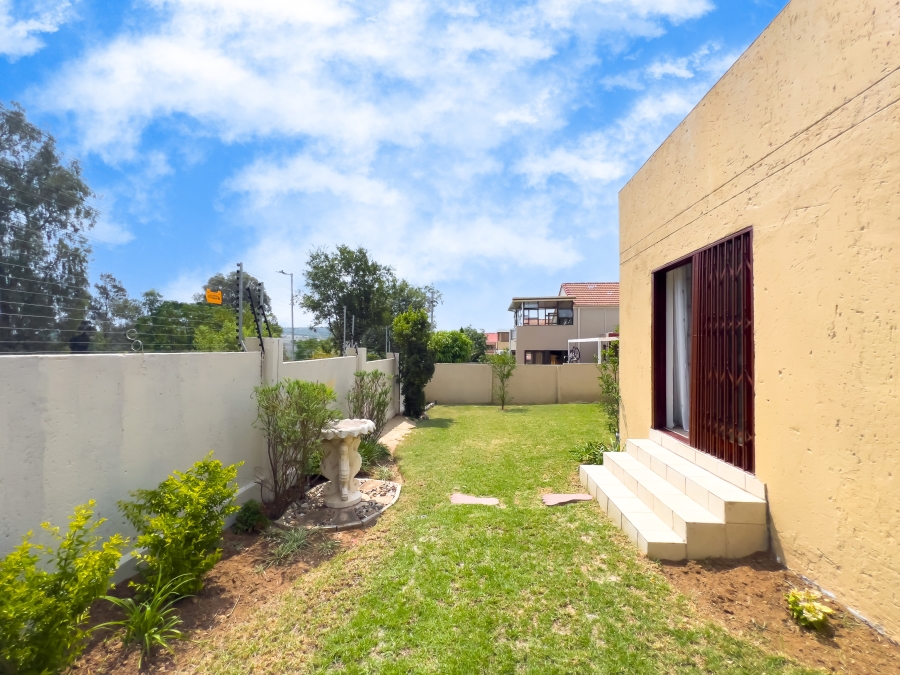 3 Bedroom Property for Sale in Barbeque Downs Gauteng