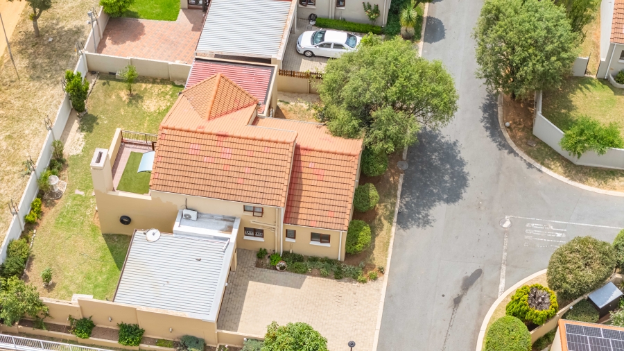 3 Bedroom Property for Sale in Barbeque Downs Gauteng