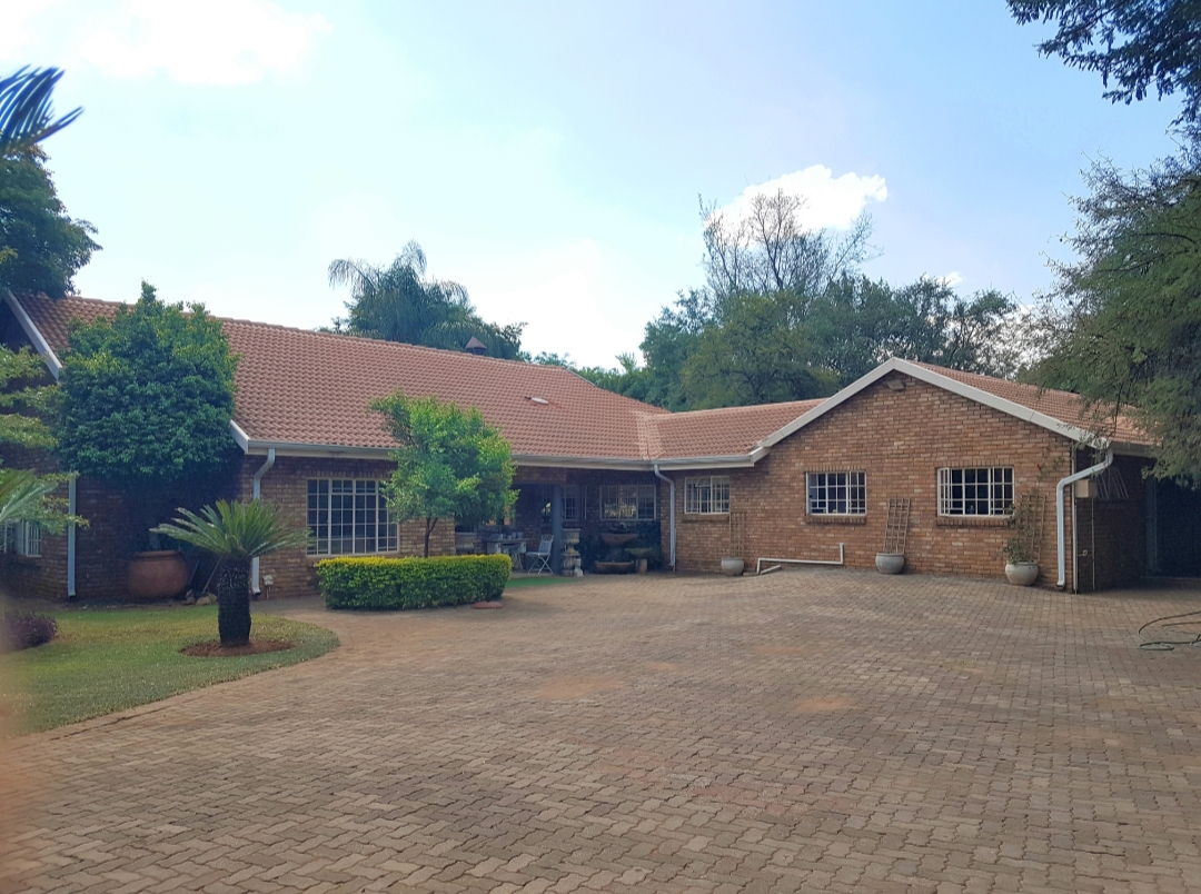 7 Bedroom Property for Sale in Montana Gauteng