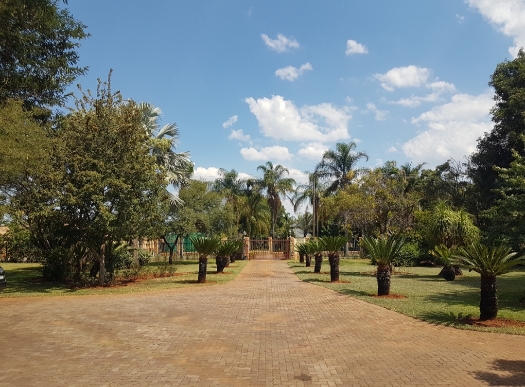 7 Bedroom Property for Sale in Montana Gauteng