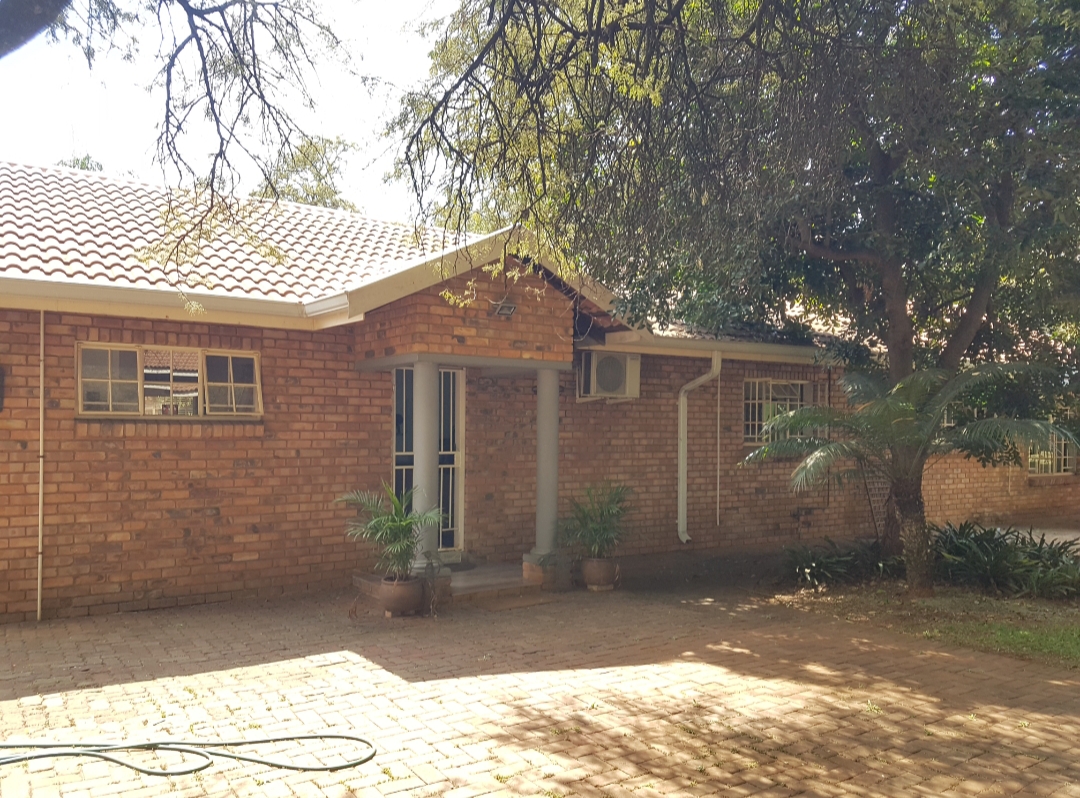 7 Bedroom Property for Sale in Montana Gauteng