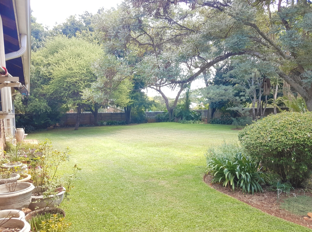 7 Bedroom Property for Sale in Montana Gauteng