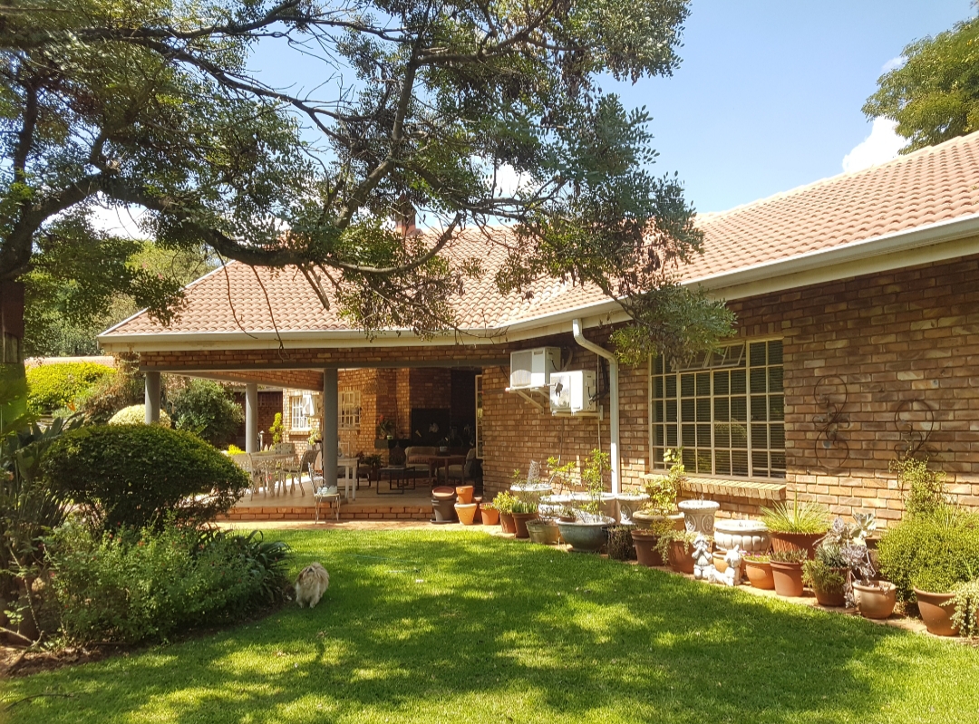 7 Bedroom Property for Sale in Montana Gauteng