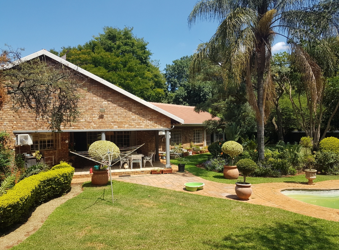 7 Bedroom Property for Sale in Montana Gauteng