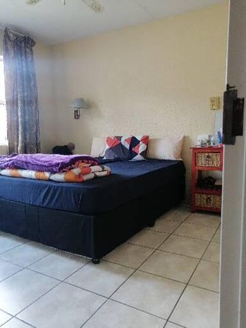 2 Bedroom Property for Sale in Vorna Valley Gauteng