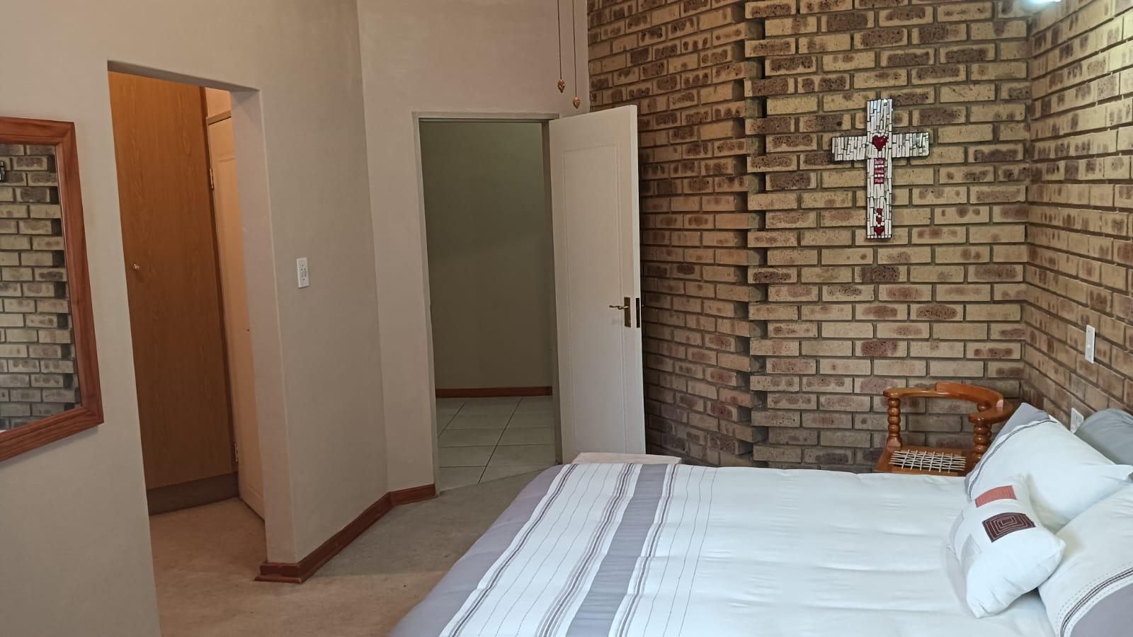 4 Bedroom Property for Sale in Edleen Gauteng