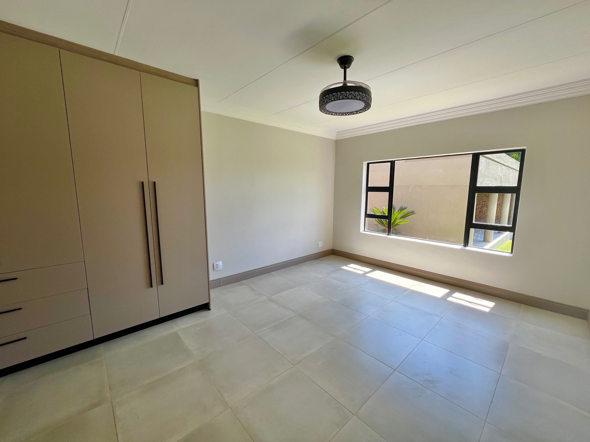 5 Bedroom Property for Sale in Garsfontein Gauteng