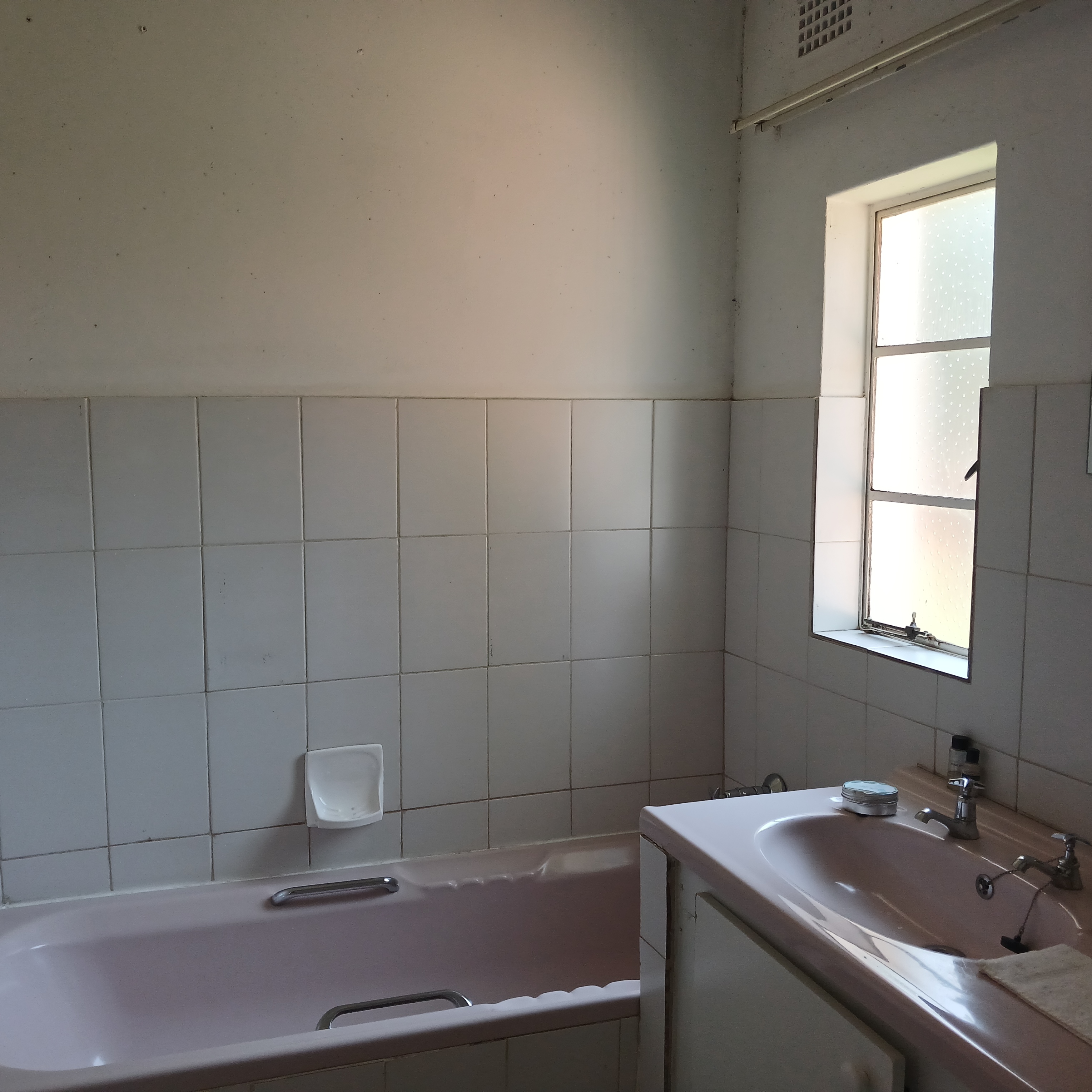 7 Bedroom Property for Sale in Edendale Gauteng