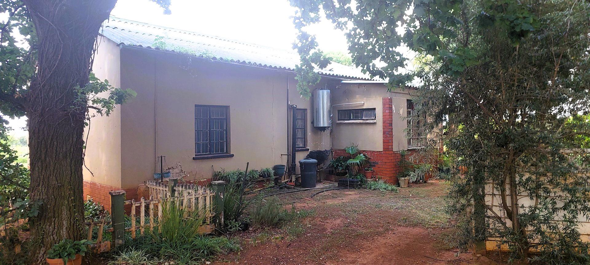 2 Bedroom Property for Sale in Lenteland Gauteng