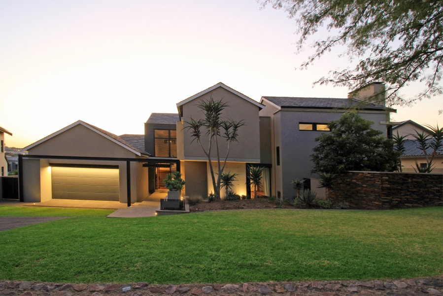 5 Bedroom Property for Sale in Waterfall Country Estate Gauteng