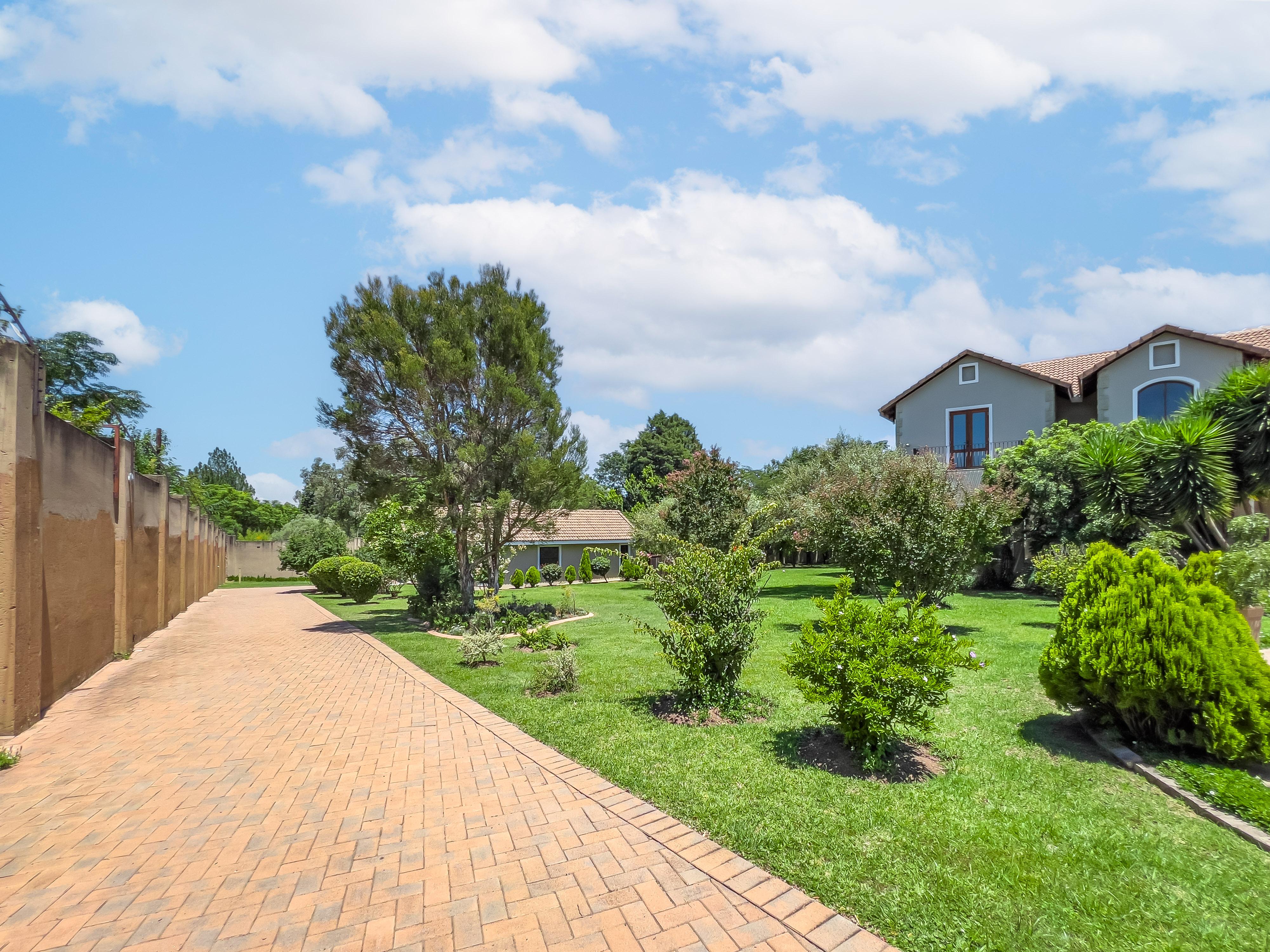 7 Bedroom Property for Sale in Chartwell Gauteng