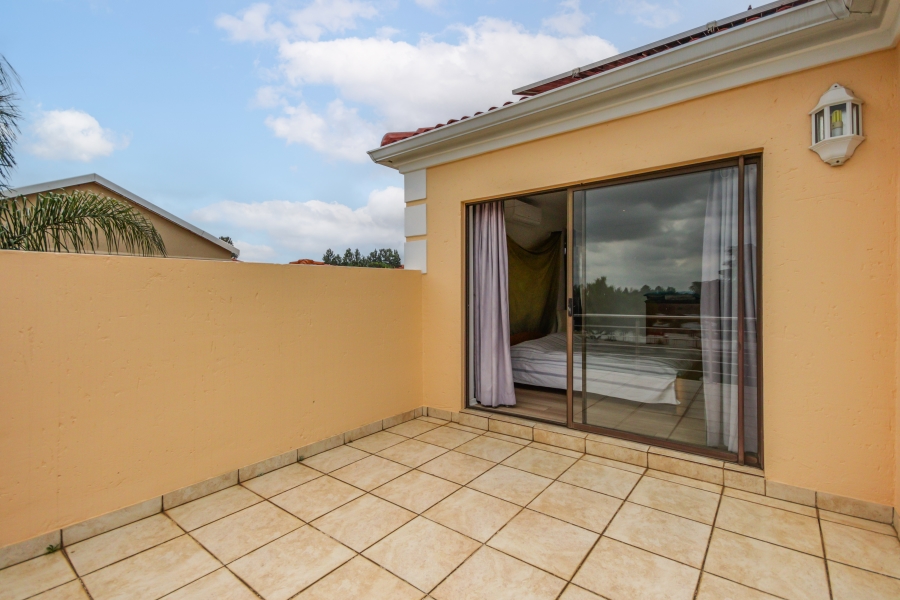 3 Bedroom Property for Sale in Broadacres Gauteng