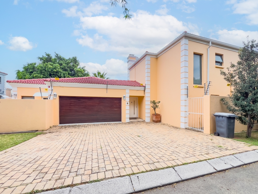 3 Bedroom Property for Sale in Broadacres Gauteng