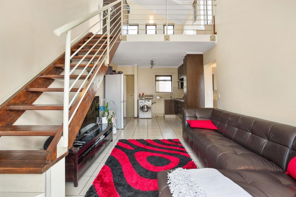 1 Bedroom Property for Sale in Lonehill Gauteng