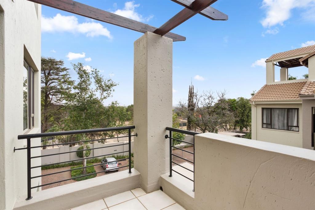 1 Bedroom Property for Sale in Lonehill Gauteng