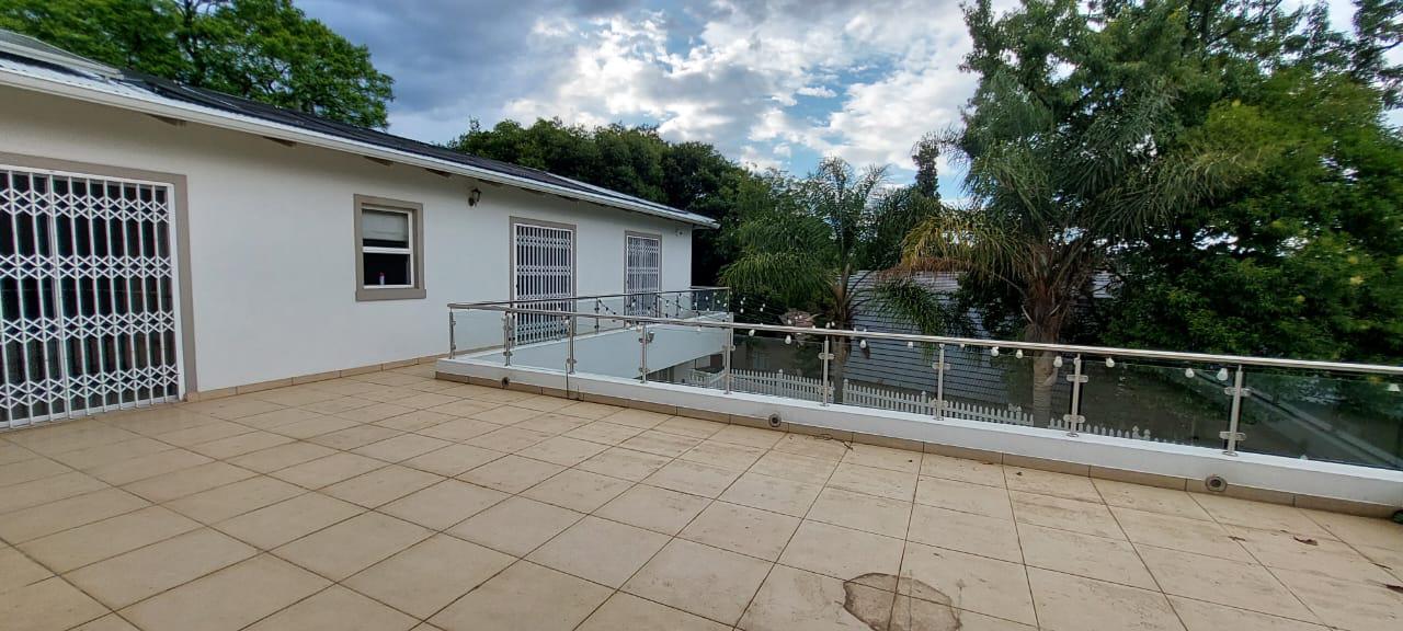 To Let 5 Bedroom Property for Rent in Hurlingham Gauteng