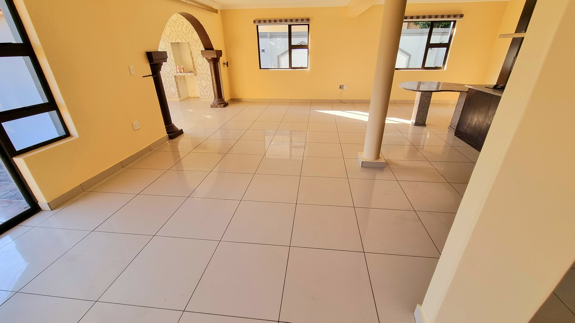 To Let 5 Bedroom Property for Rent in Crescent Wood Country Estate Gauteng