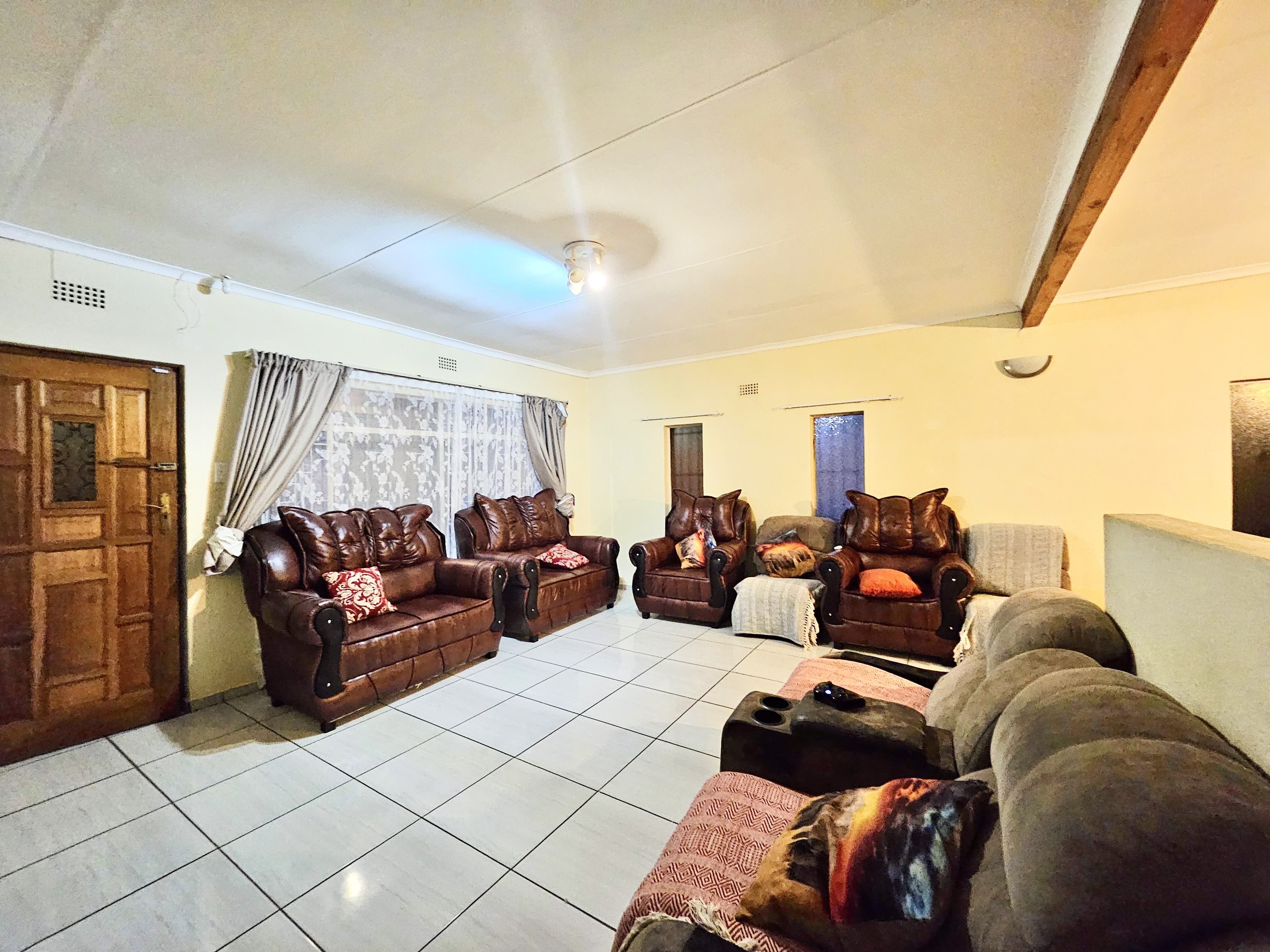To Let 4 Bedroom Property for Rent in Norkem Park Gauteng