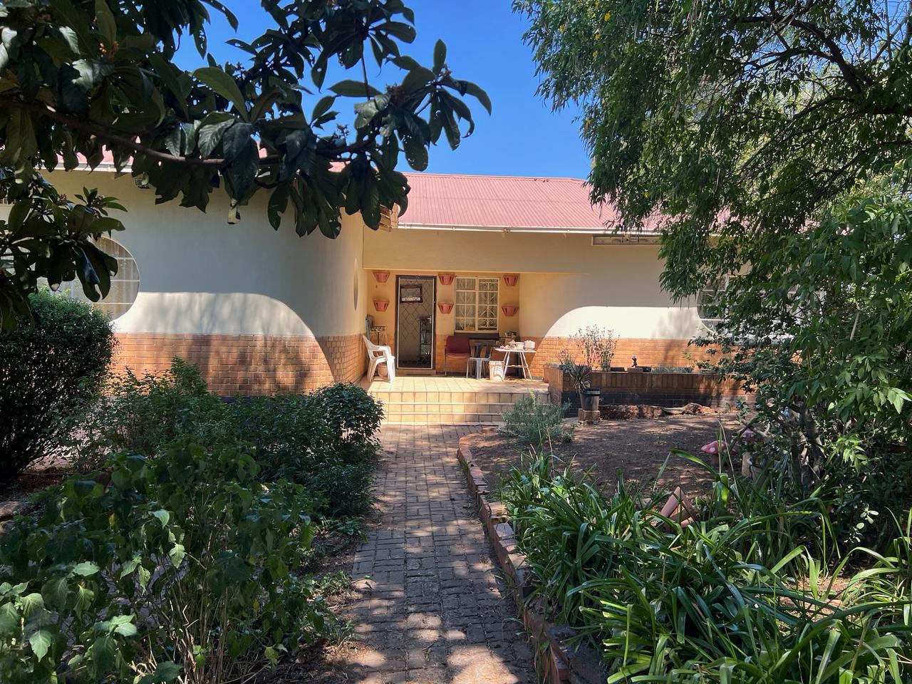 4 Bedroom Property for Sale in South Crest Gauteng
