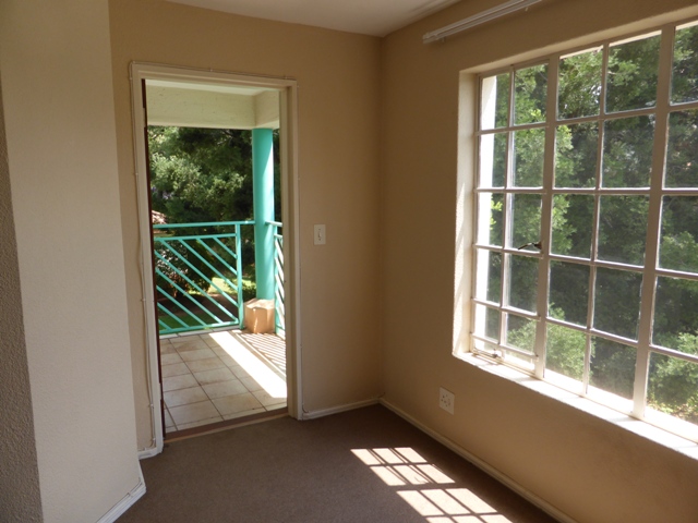 To Let 1 Bedroom Property for Rent in Monument Park Gauteng